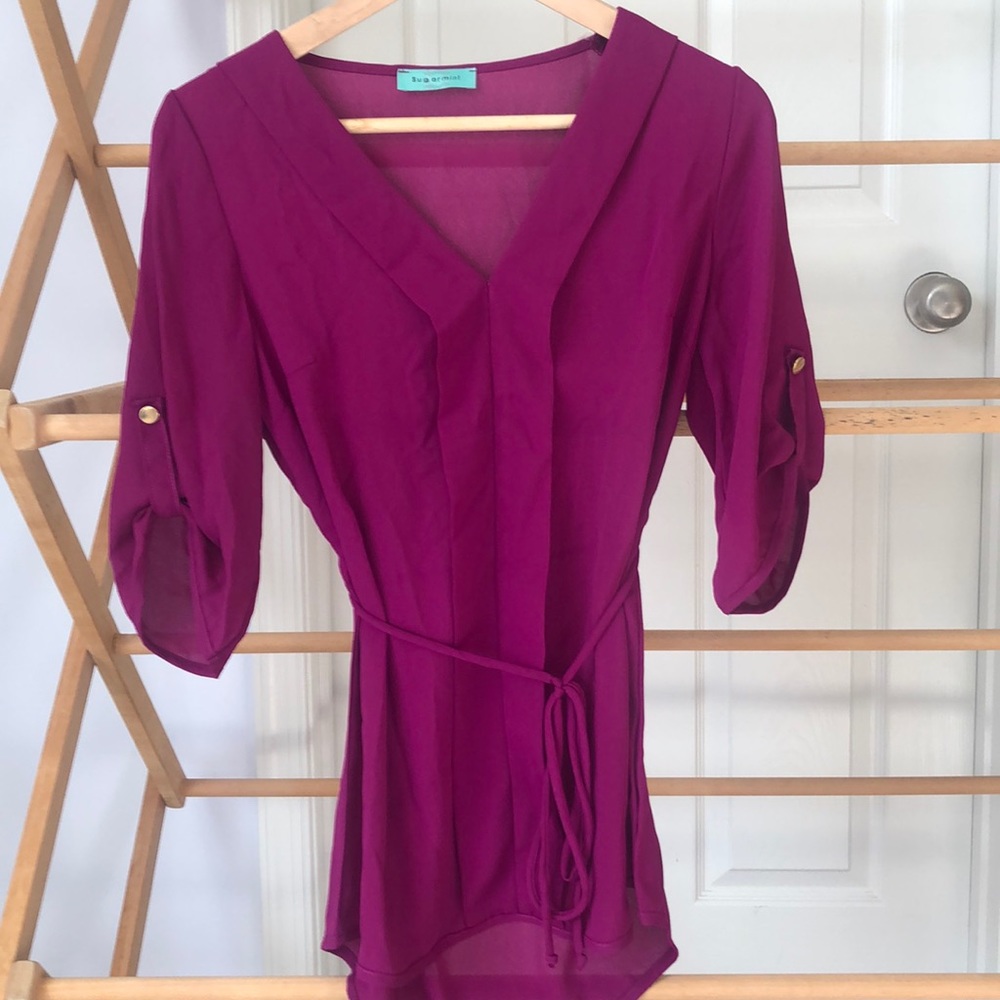 BRAND NEW magenta v-neck top